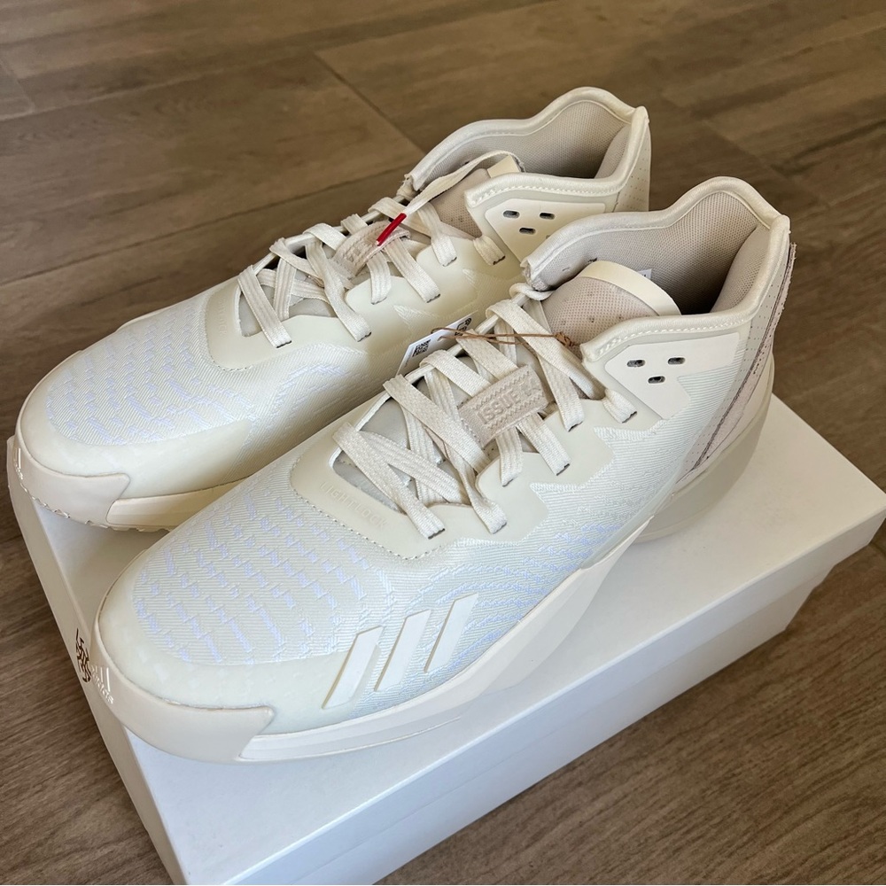 adidas D.O.N. Issue 4 Set